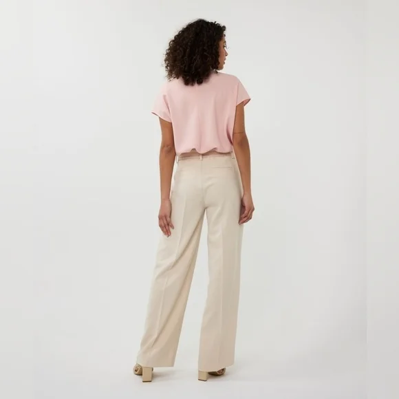 ESQUALO Soft Pink V-Neck Blouse - Picture 8 of 11